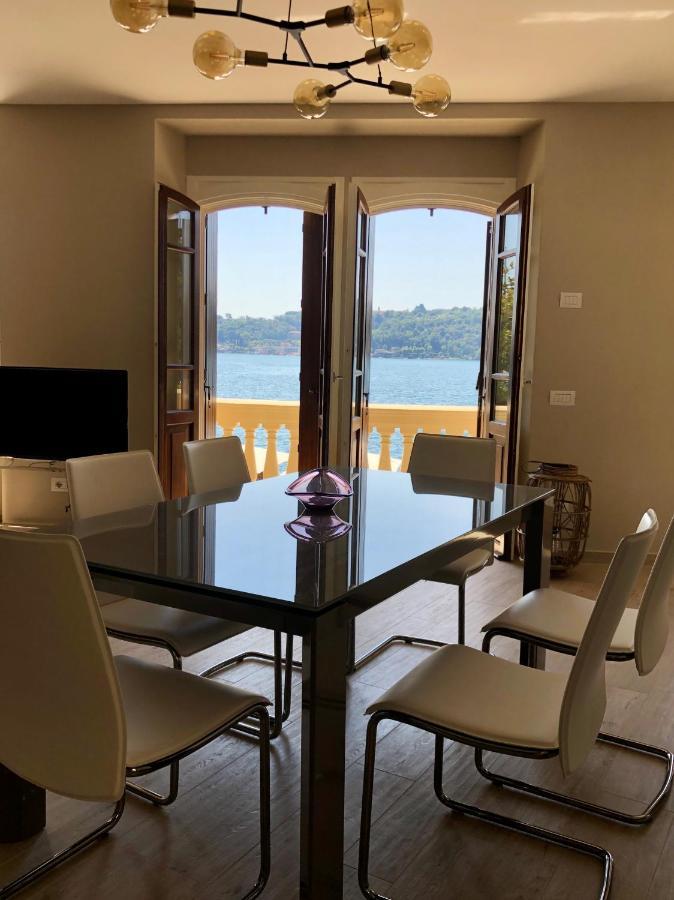 Casa Elisabetta, Affacciata Sul Golfo Apartment Salo Bagian luar foto