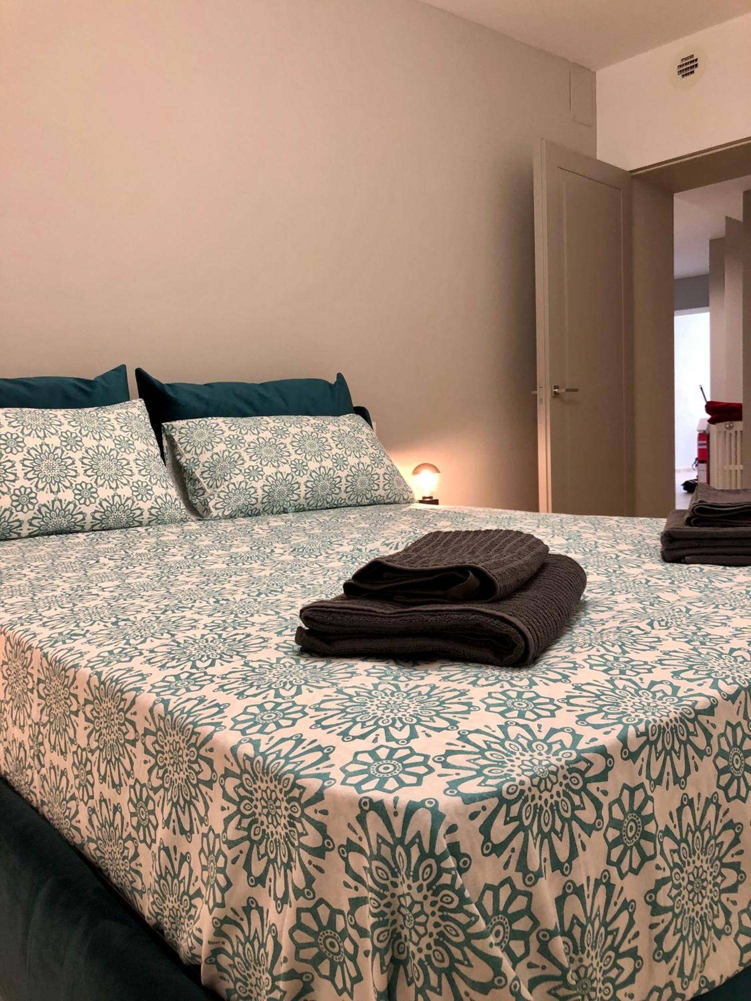 Casa Elisabetta, Affacciata Sul Golfo Apartment Salo Ruang foto